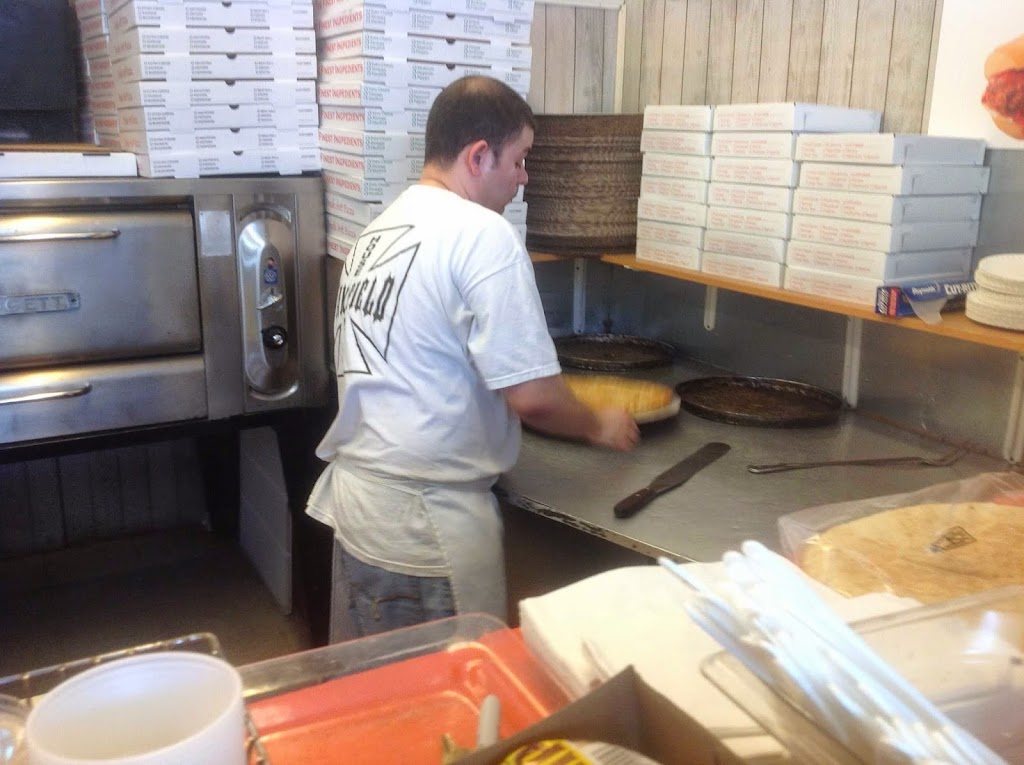 Wakefield House of Pizza | 43 Tuttle St, Wakefield, MA 01880, USA | Phone: (781) 245-5580