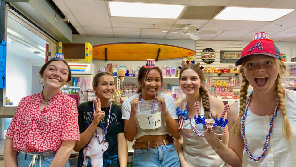 Nanas and Pops Sweet Shop | 280 S Harbor Dr, Oceanside, CA 92054, USA | Phone: (760) 722-1723