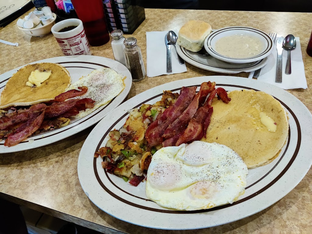 Country Coney | 1040 S Lapeer Rd, Oxford, MI 48371, USA | Phone: (248) 628-7712