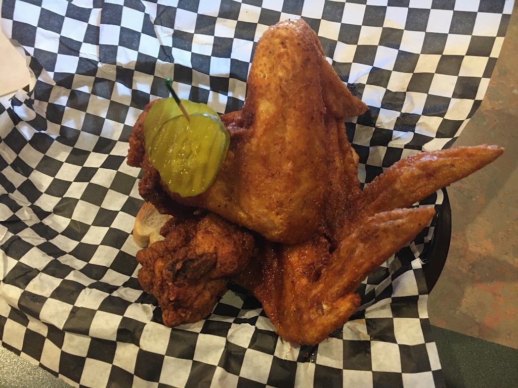 Helens Hot Chicken | 413 E Round Grove Rd Suite 102A, Lewisville, TX 75067, USA | Phone: (972) 537-5849