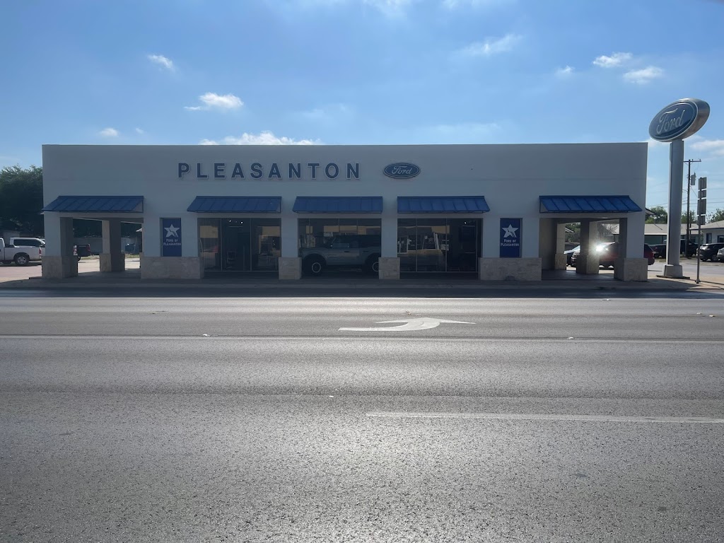 Ford of Pleasanton | 121 S Main St, Pleasanton, TX 78064, USA | Phone: (830) 200-0983