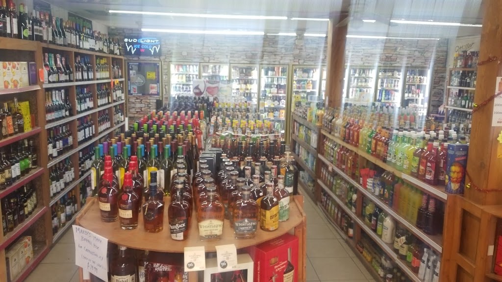 Kelly Ski Slope Liquor | 3142 KY-227, Carrollton, KY 41008, USA | Phone: (502) 732-0079