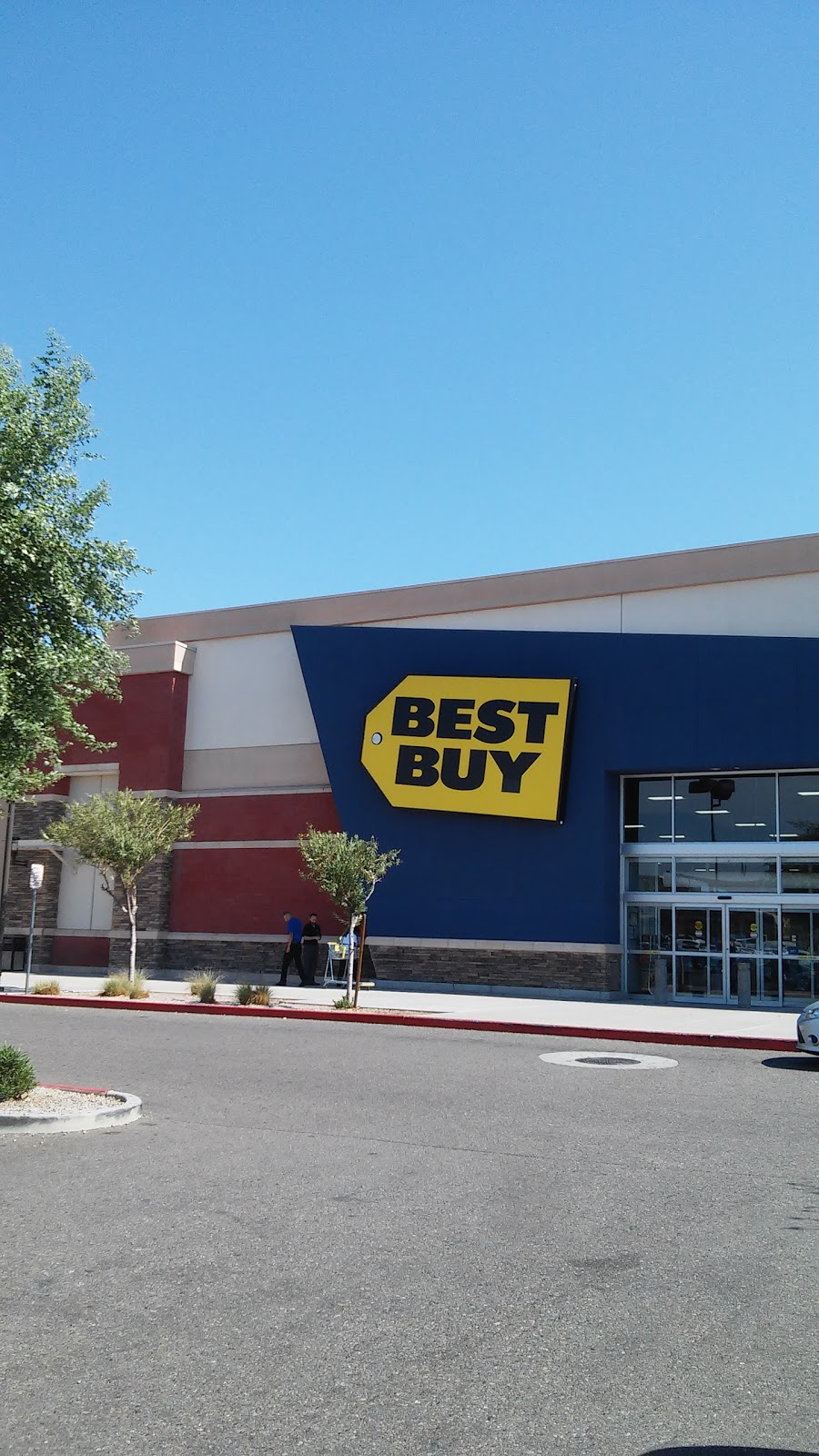 Best Buy | 10035 W McDowell Rd, Avondale, AZ 85392, USA | Phone: (623) 474-7150