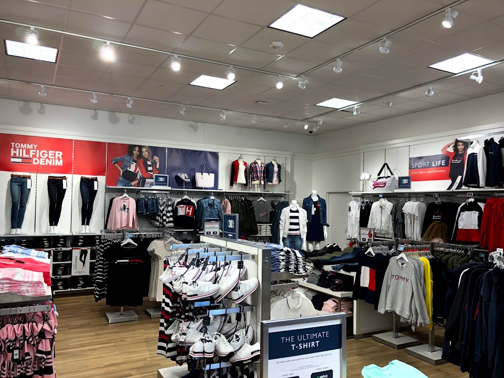 Tommy Hilfiger | 15853 N Fwy Ste #900, Fort Worth, TX 76177, USA | Phone: (682) 831-1487