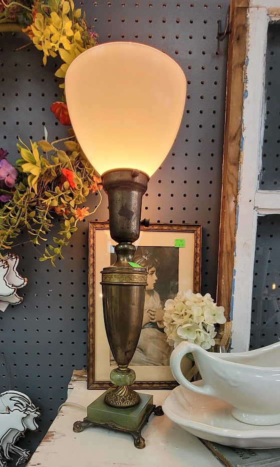 Katies Korner Antiques | 6625 19th St #101, Lubbock, TX 79407, USA | Phone: (806) 793-7847