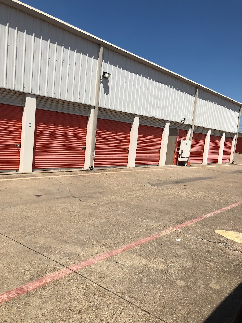 Public Storage | 4401 S Westmoreland Rd, Dallas, TX 75237, USA | Phone: (972) 763-5482