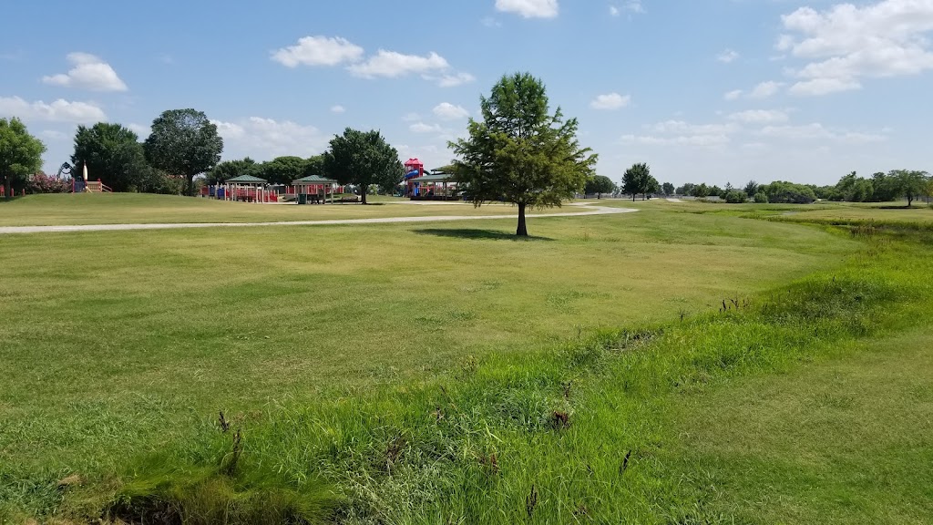 South Lakes Park | 4210 SW 119th St, Oklahoma City, OK 73173, USA | Phone: (405) 297-2756