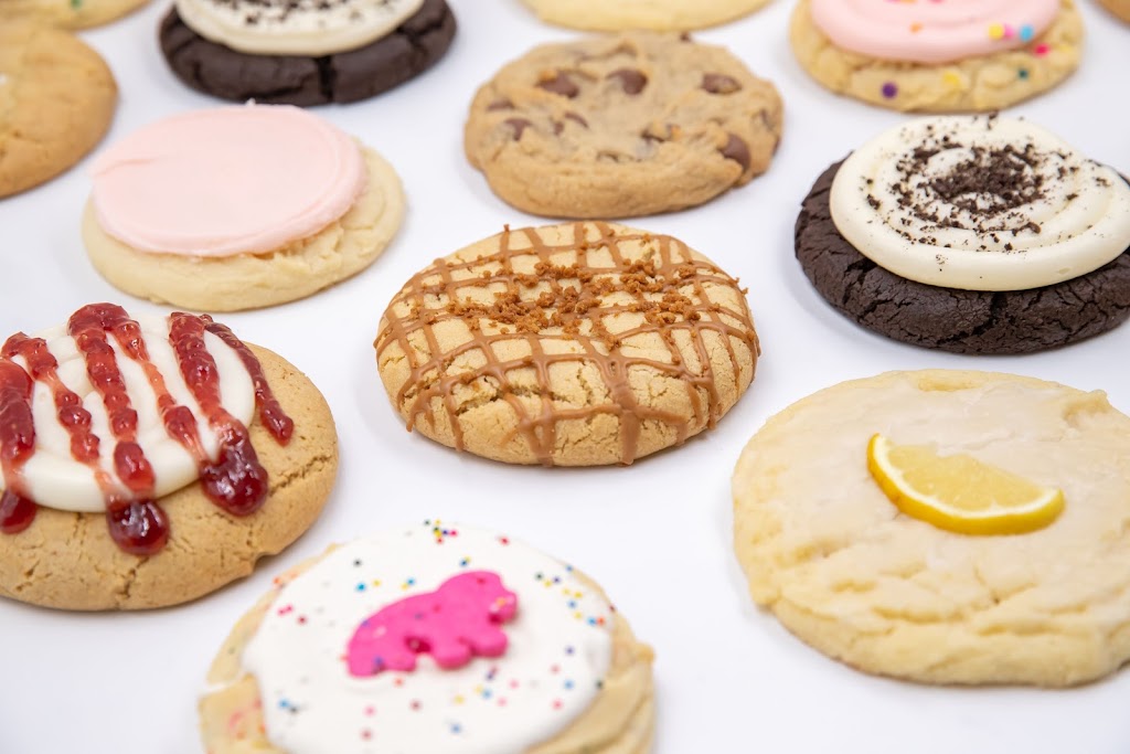 Crumbl Cookies - Victorville | 12274 Palmdale Rd Suite 102, Victorville, CA 92392, USA | Phone: (442) 267-6246