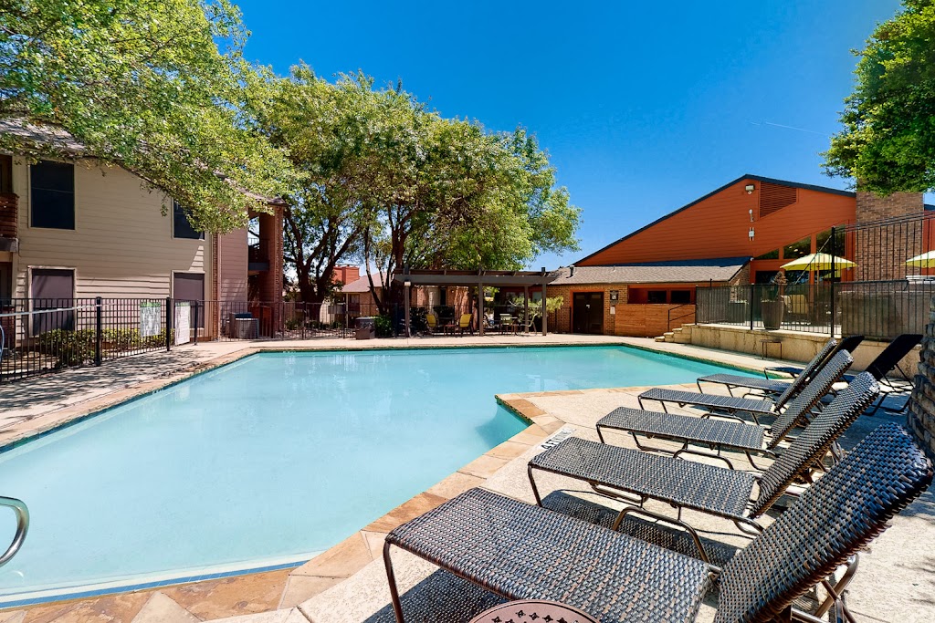 Silverton Apartments | 3413 Country Club Dr W, Irving, TX 75038, USA | Phone: (972) 945-6677