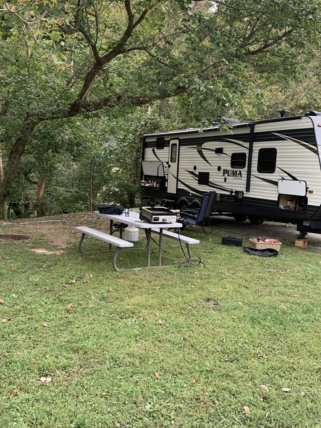 Camp On the Kentucky | 5486 Cummins Ferry Rd, Versailles, KY 40383, USA | Phone: (859) 879-6402