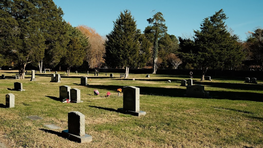 Cedar Grove Cemetery | 809 S Henry St, Williamsburg, VA 23185, USA | Phone: (757) 220-6140