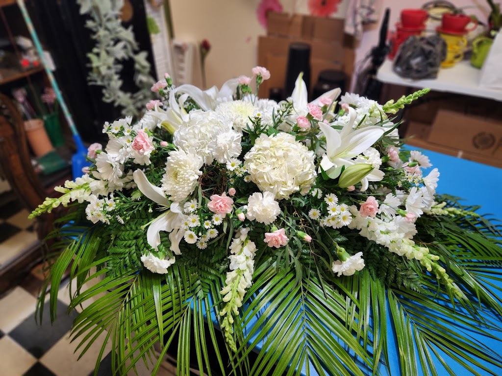 The Flowergirl Florist | 218 N Sycamore St, Petersburg, VA 23803, USA | Phone: (804) 919-4950