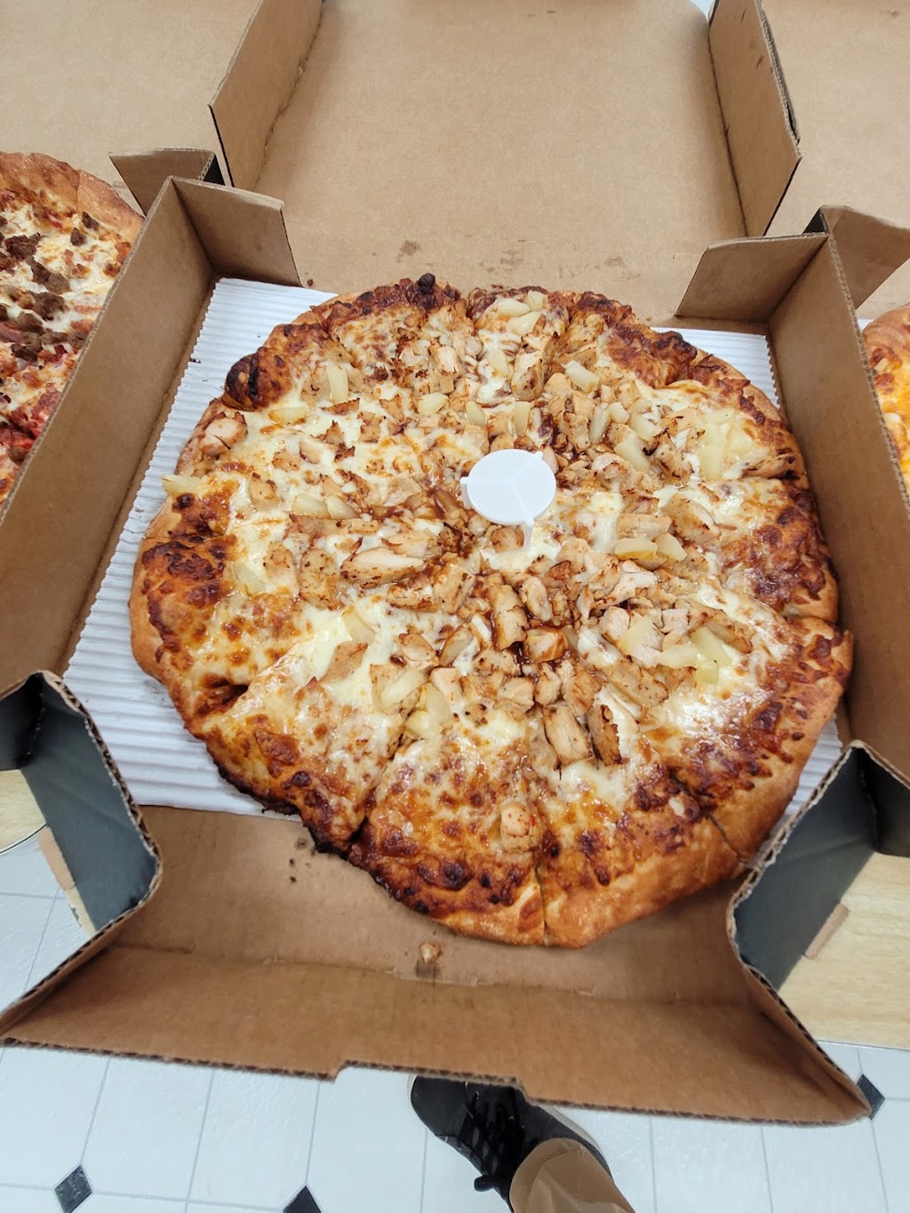 East of Chicago | 111 E 1st St, Warren, IN 46792, USA | Phone: (260) 375-2000