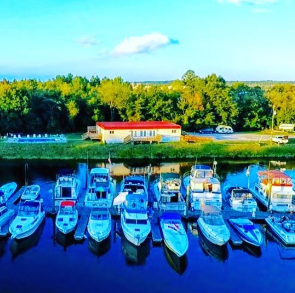 Appomattox Boat Harbor | 1604 Fine St, Prince George, VA 23875, USA | Phone: (804) 536-1200
