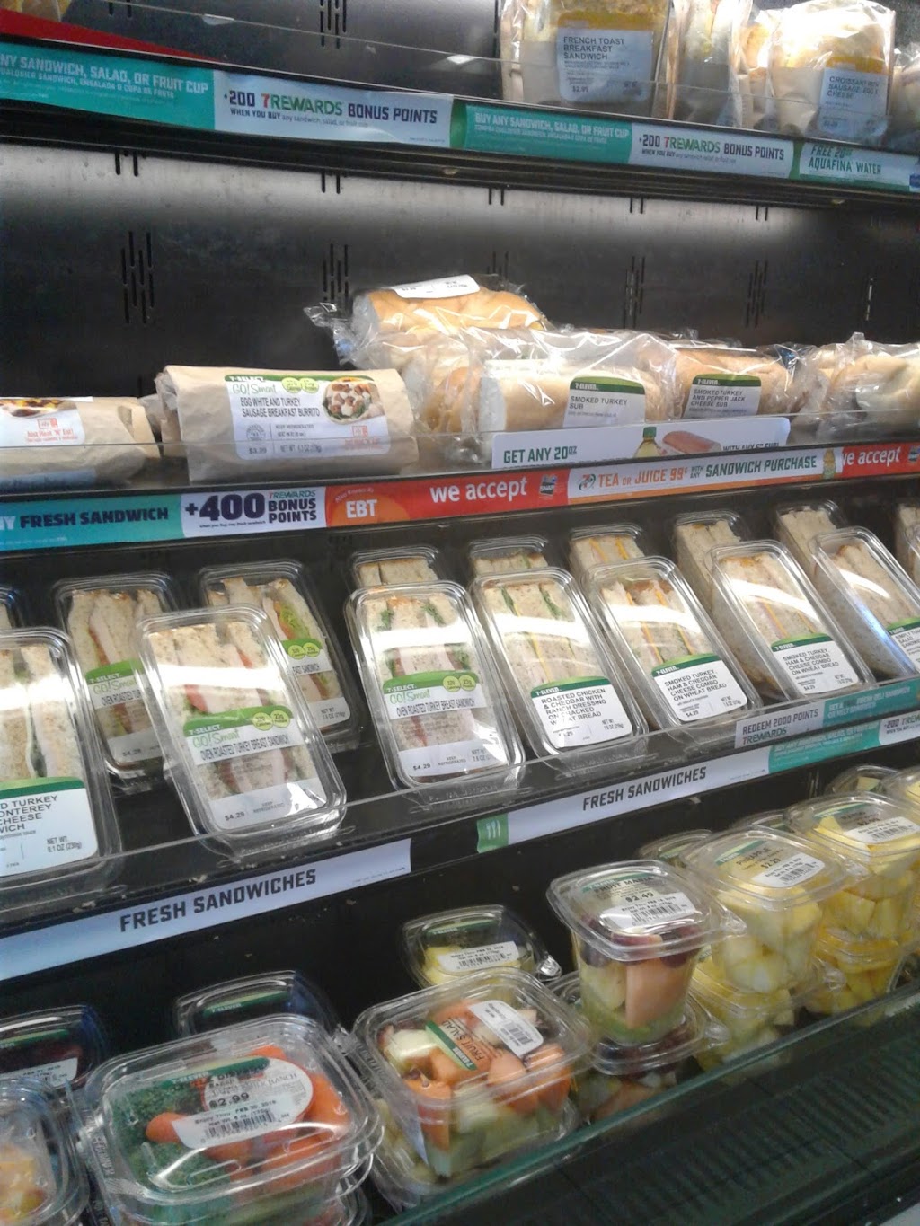 7-Eleven | 415 Mill Rd, Hewlett, NY 11557, USA | Phone: (516) 569-0758