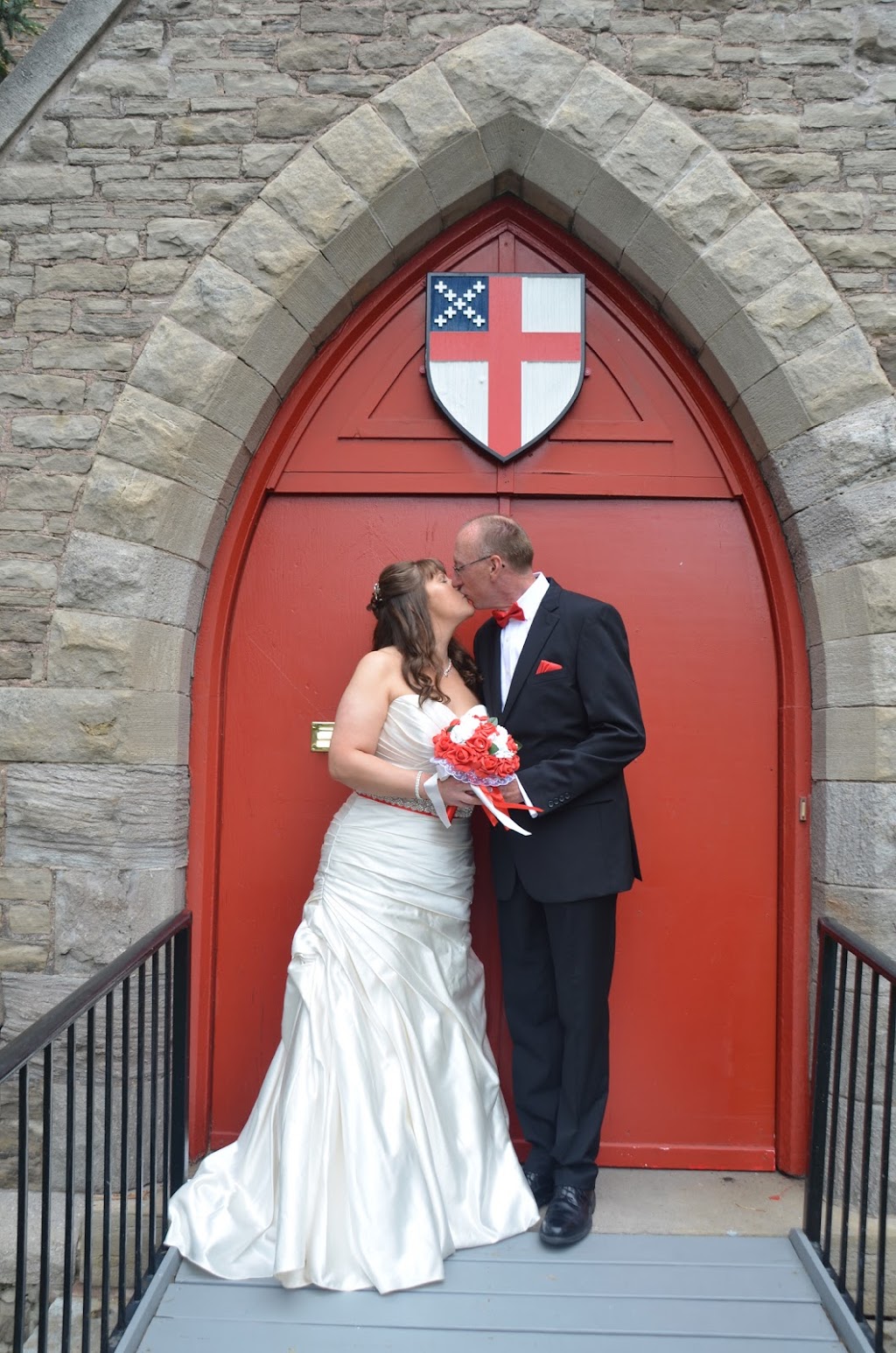 Bridal Chapel Of Niagara Falls | 1910 Falls St, Niagara Falls, NY 14303, USA | Phone: (716) 205-8052