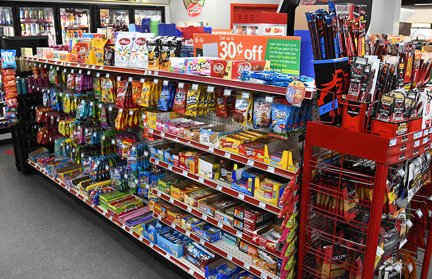 Mickey Mart | 704 N Main St, Wellington, OH 44090, USA | Phone: (440) 647-9400