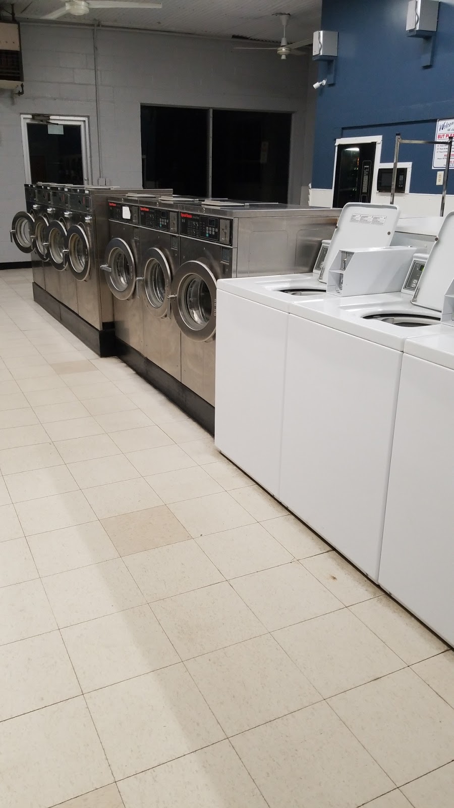 Waynesville Wash and Dry | 149 North St, Waynesville, OH 45068, USA | Phone: (937) 416-4172