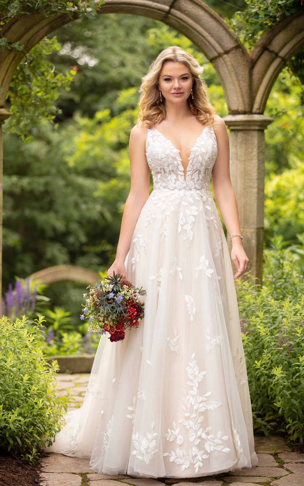 Marry & Tux Bridal | 100 Daniel Webster Hwy, Nashua, NH 03060, USA | Phone: (603) 883-6999