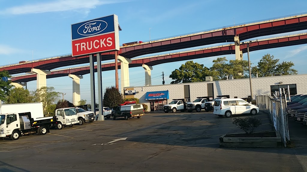 Valley Ford Truck, Inc. | 5715 Canal Rd, Valley View, OH 44125, USA | Phone: (216) 524-2400