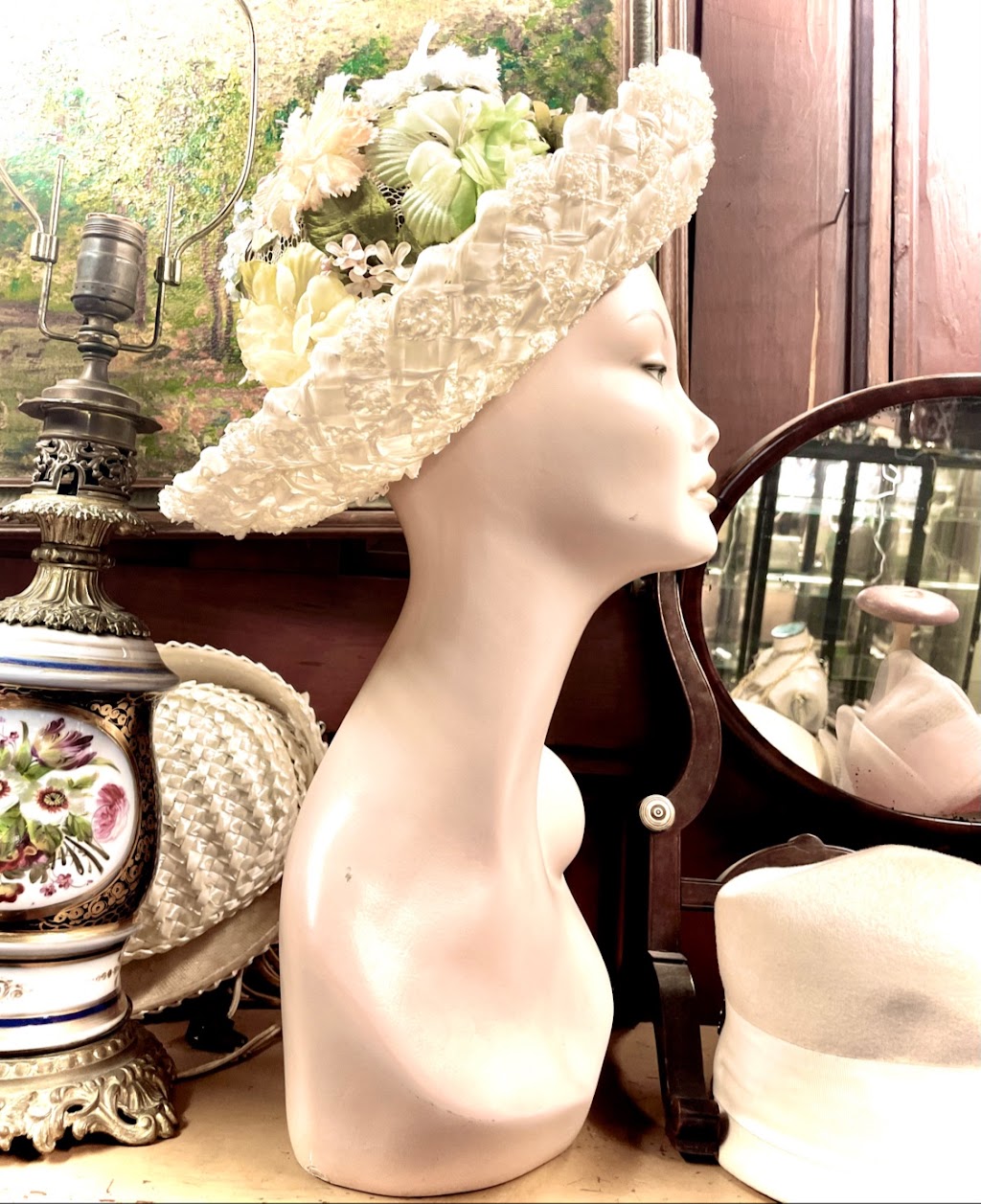 Hodgsons Antiques | 1005 Mission St Suite C, South Pasadena, CA 91030, USA | Phone: (626) 799-0229