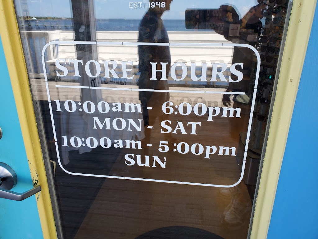 Grays Outer Banks Lifestyle Clothing Company | 1177 Duck Rd, Duck, NC 27949, USA | Phone: (252) 261-1776