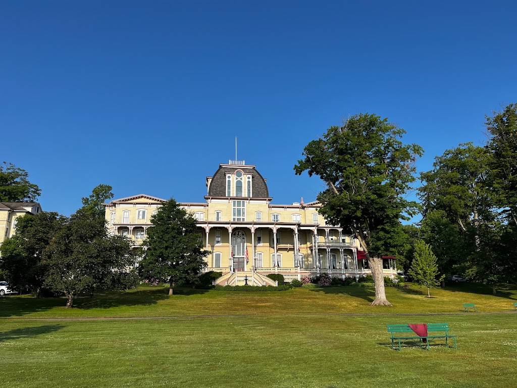 Athenaeum Hotel | 3 S Lake Dr, Chautauqua, NY 14722, USA | Phone: (716) 357-4444