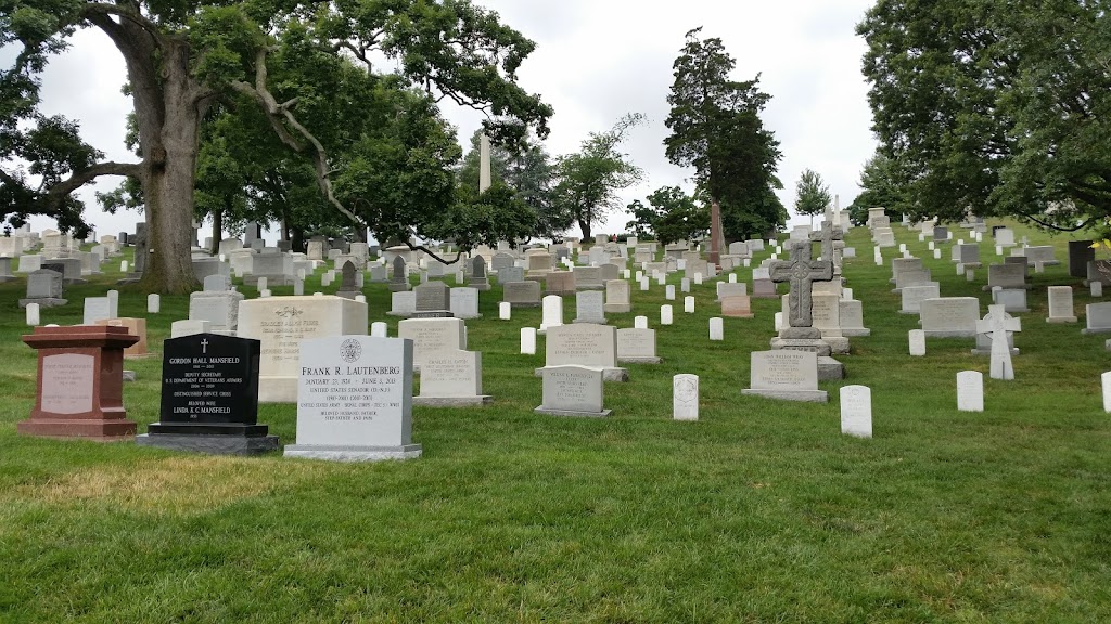 US Marine Corps War Memorial | Arlington, VA 22209, USA | Phone: (703) 289-2500
