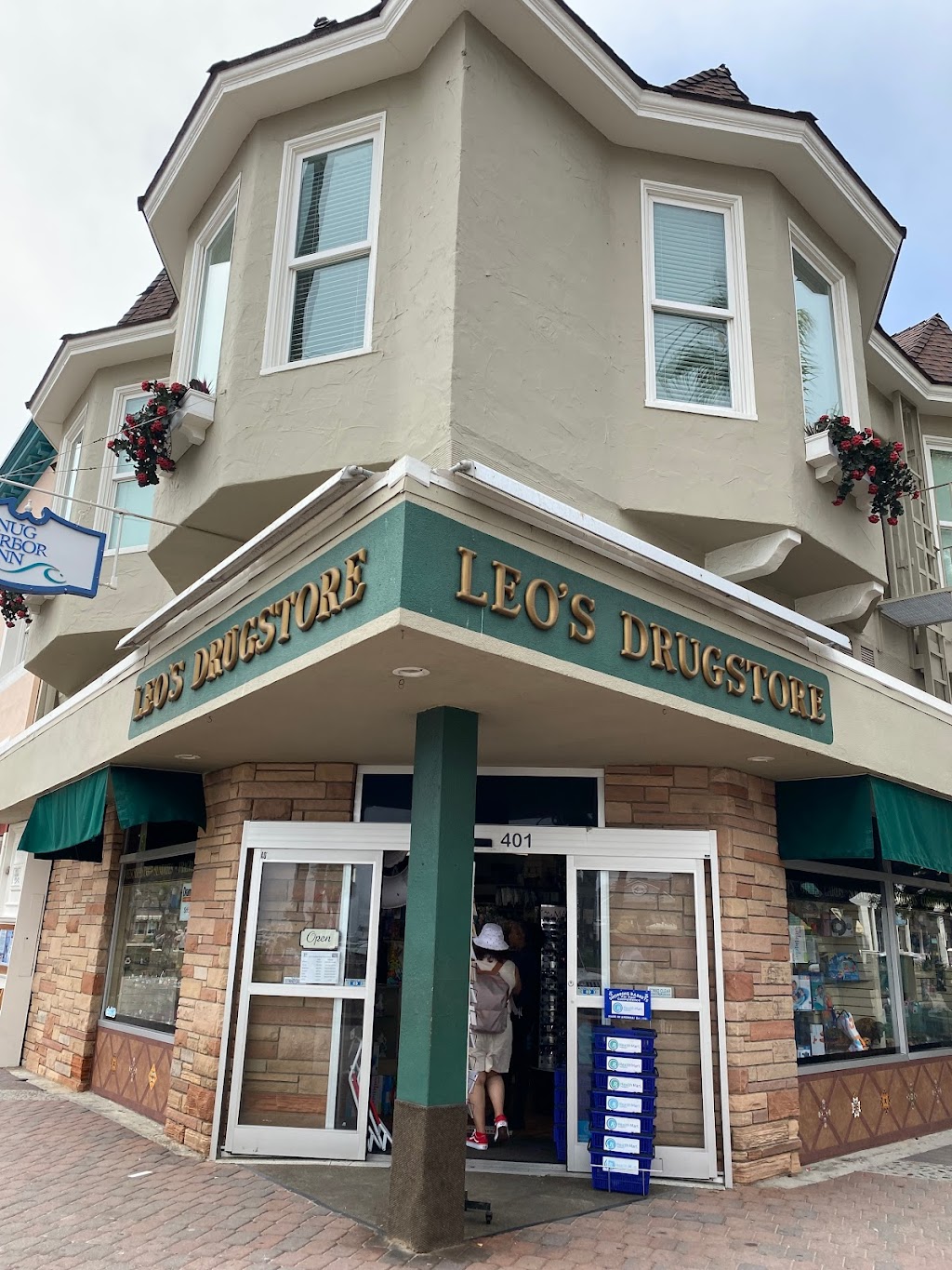 Leos Catalina Drug Store | 401 Crescent Ave, Avalon, CA 90704, USA | Phone: (310) 510-0189