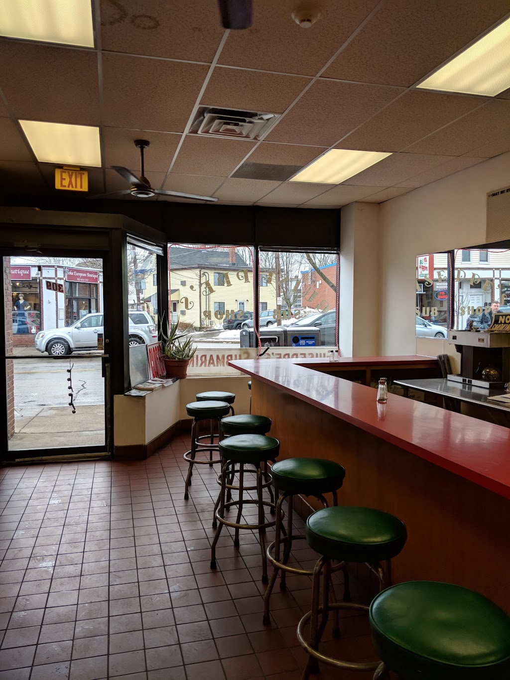 Guiseppes Sub Shop | 309 Watertown St, Newton, MA 02458, USA | Phone: (617) 527-9624