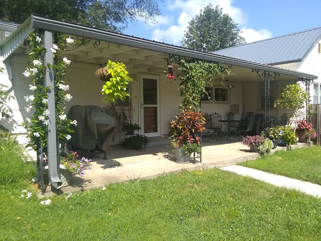 Small Town Family Bungalow | 207 S 2nd St, Louisburg, KS 66053, USA | Phone: (913) 206-0224