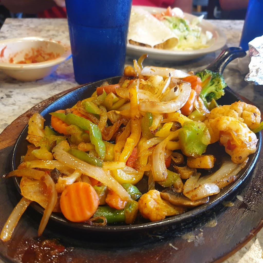 Casa Fiesta Mexican Restaurant | 1607 N Main St, Newton, KS 67114, USA | Phone: (316) 283-7960