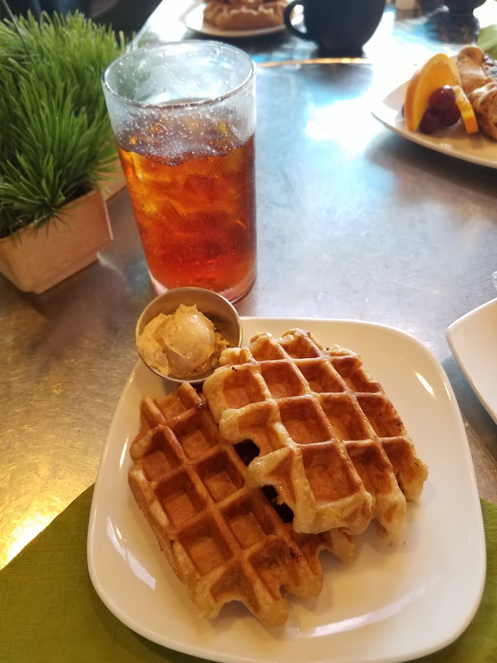 Crumbzz | 212 S Bois D Arc St, Forney, TX 75218, USA | Phone: (214) 541-9665