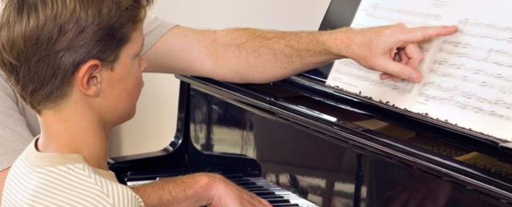 Medway Piano Studio | 12 Shaw St, Medway, MA 02053, USA | Phone: (617) 935-3088