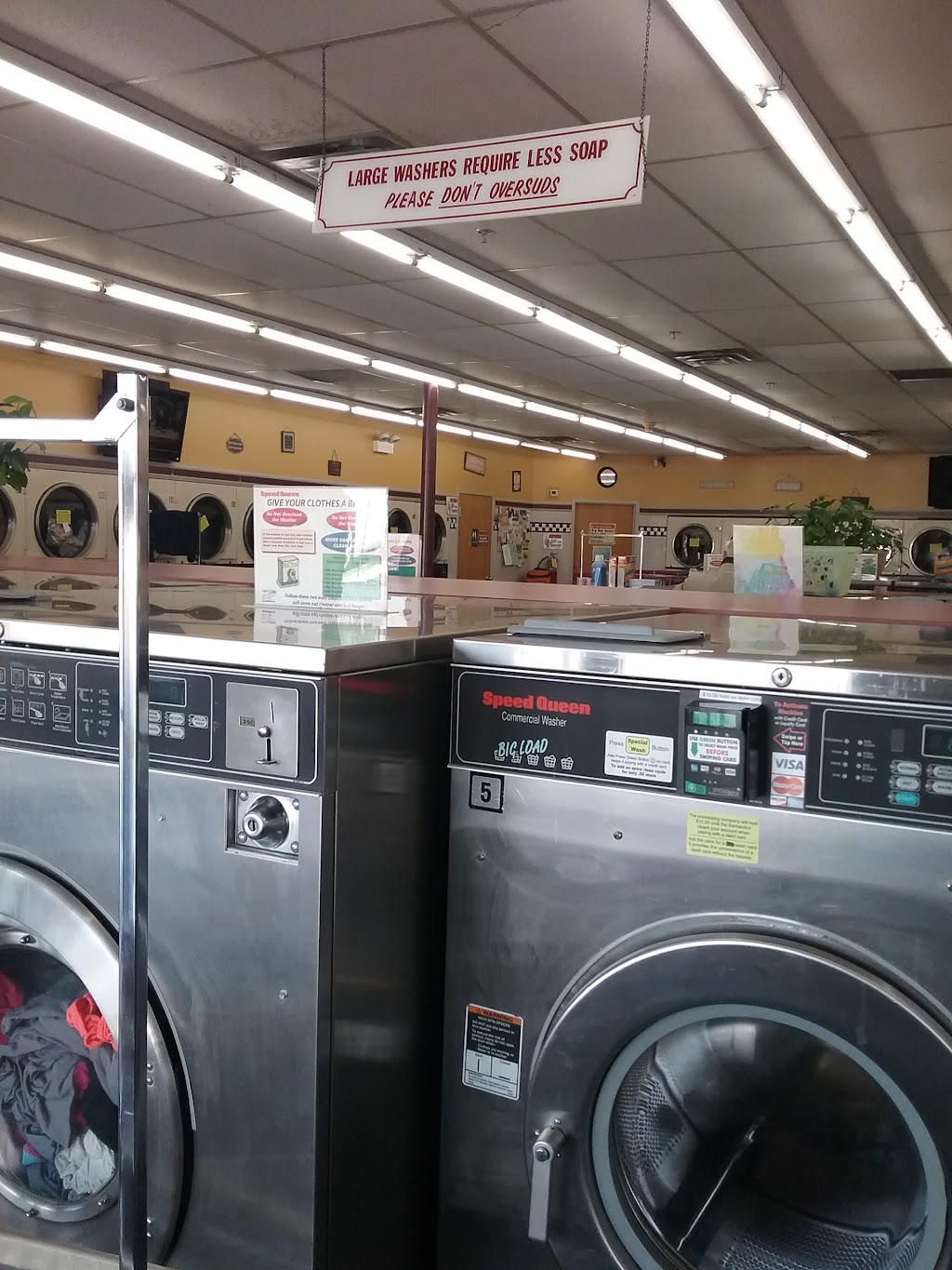 Merrionette Park Coin Laundry | 3317 W 115th St, Merrionette Park, IL 60803, USA | Phone: (708) 388-2248