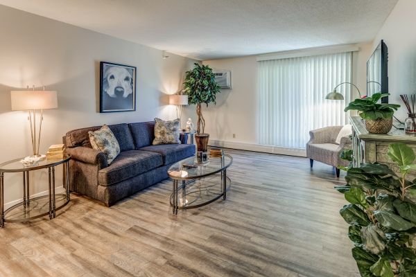 Carriage Oaks Apartments | 12373 Oak Park Blvd NE, Blaine, MN 55434 | Phone: (763) 755-8404