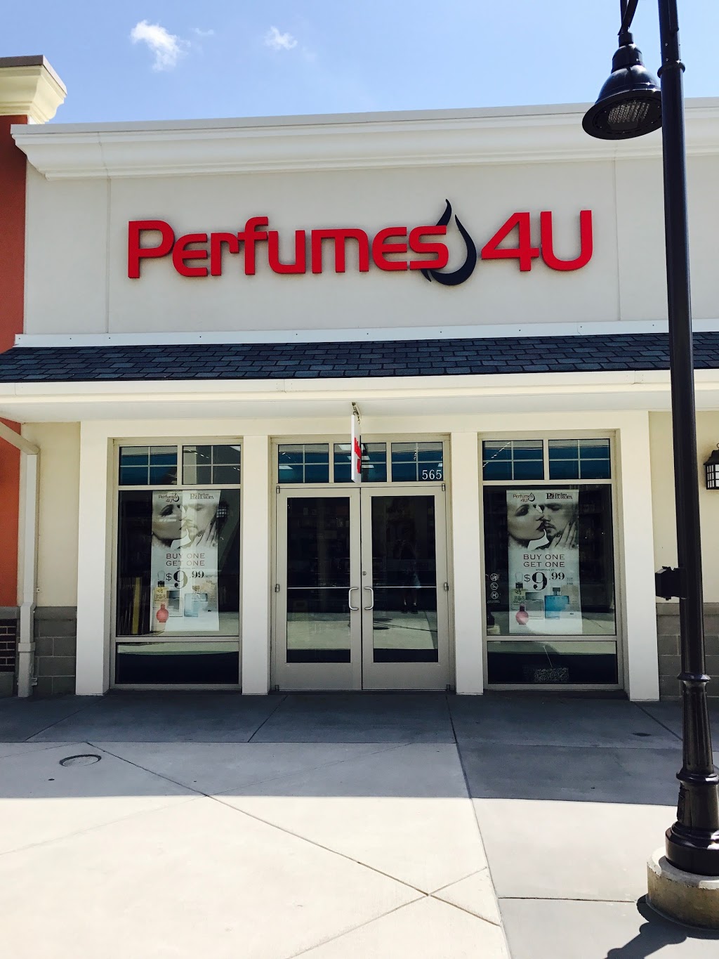 Perfumes 4U | 100 Premium Outlets Dr Suite 565, Blackwood, NJ 08012, USA | Phone: (856) 302-4557