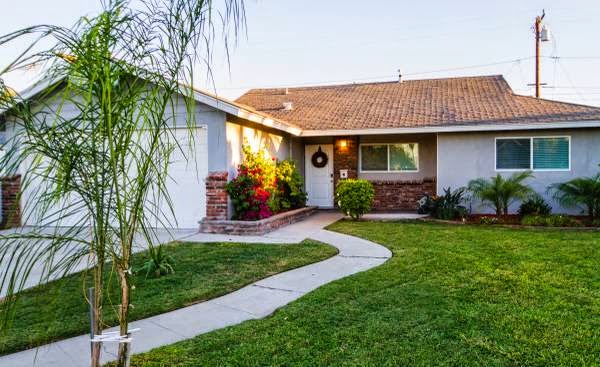 Mickeys Retreat Vacation Rental | 1210 W Crone Ave, Anaheim, CA 92802, USA | Phone: (714) 855-2472