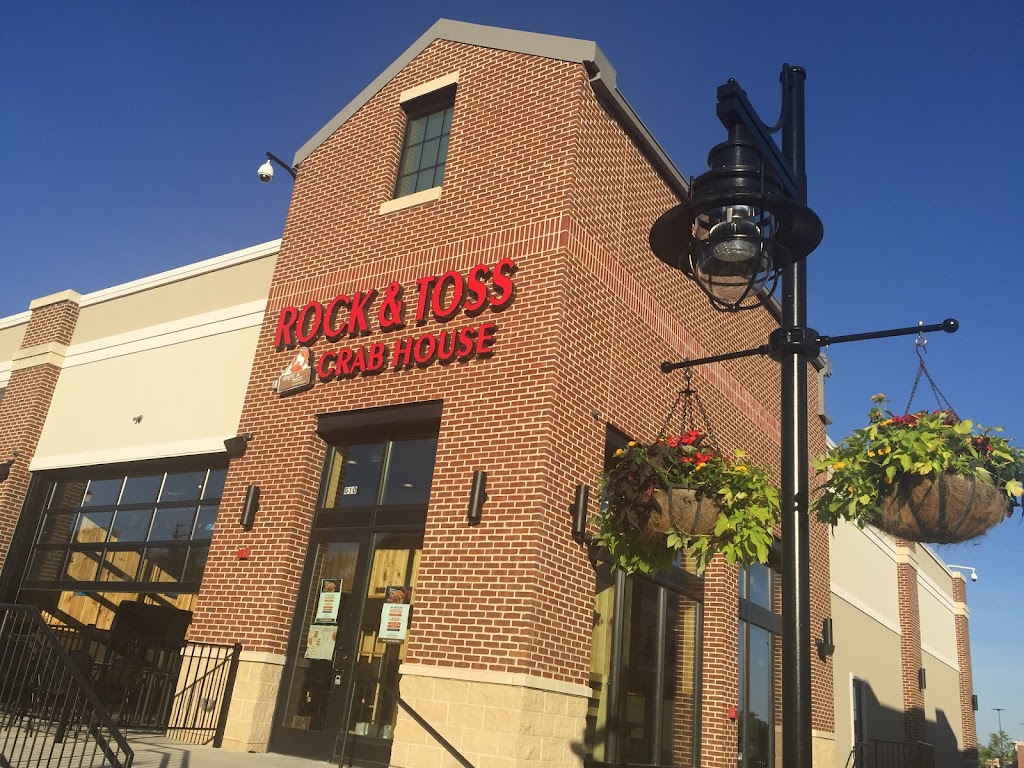 Rock & Toss Crab House | 10150 Reisterstown Rd #10, Owings Mills, MD 21117, USA | Phone: (410) 363-1360