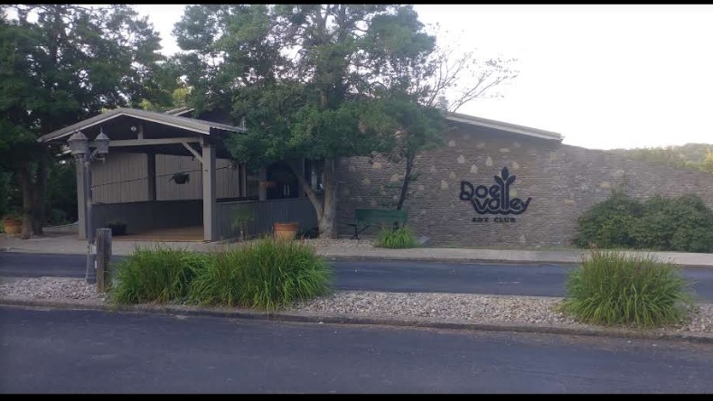 Doe Valley Swim & Tennis Club | 3306 Doe Valley Pkwy, Brandenburg, KY 40108, USA | Phone: (270) 422-3981