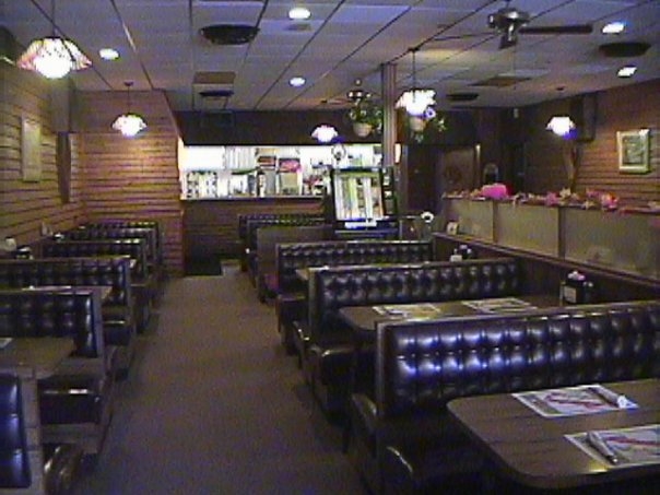 Capri Pizza & Italian Restaurant | 227 Fox Hill Rd, Hampton, VA 23669, USA | Phone: (757) 850-4355