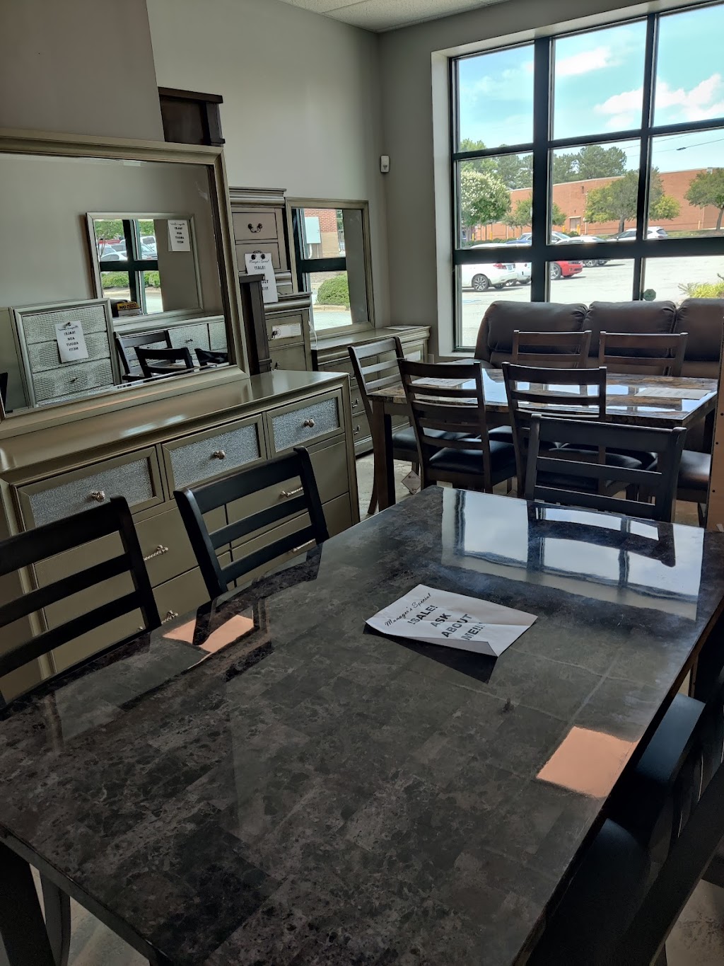 Surplus Furniture and Mattress Warehouse | 1761 Neal Hawkins Rd, Gastonia, NC 28056, USA | Phone: (828) 609-2050
