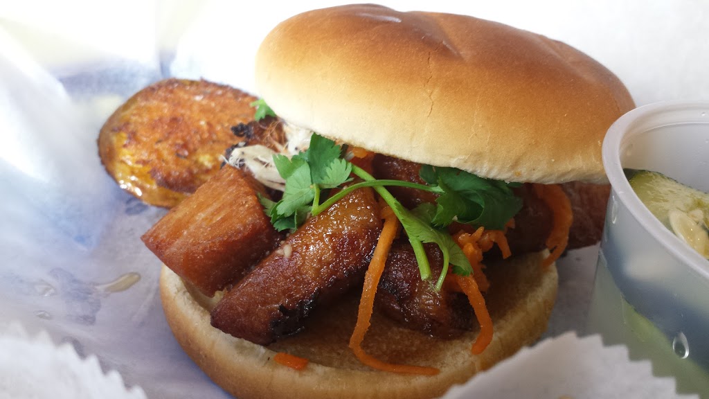 The Pig | 630 Weaver Dairy Rd #101, Chapel Hill, NC 27514, USA | Phone: (919) 942-1133