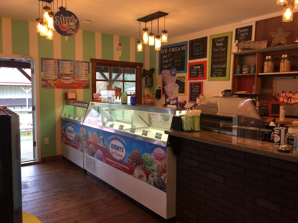 Frontier Town Ice Cream Parlor | 67310 Van Dyke Rd, Washington, MI 48095, USA | Phone: (586) 894-8402