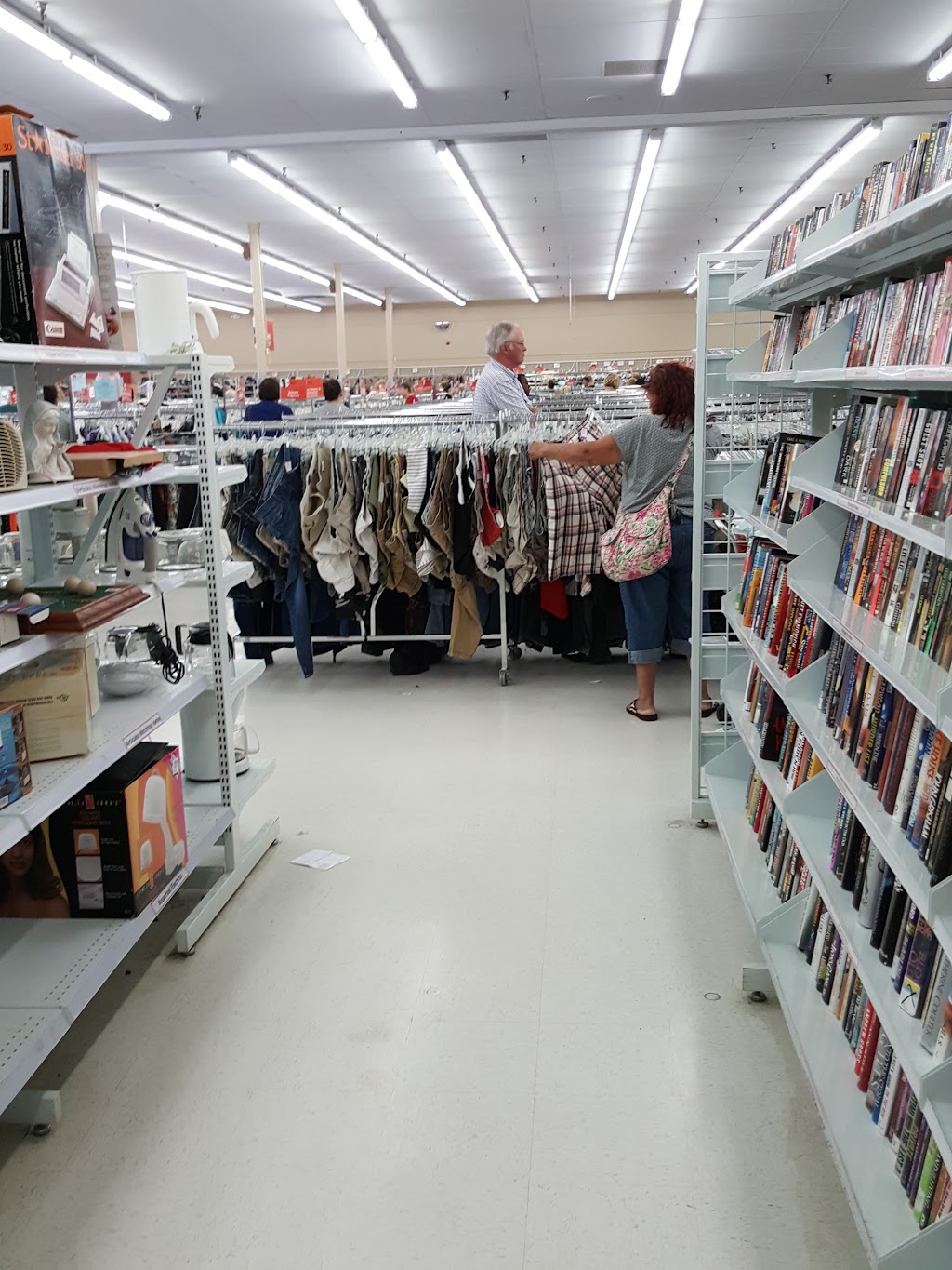 Savers | 30604 Lakeshore Blvd, Willowick, OH 44095, USA | Phone: (440) 347-0200