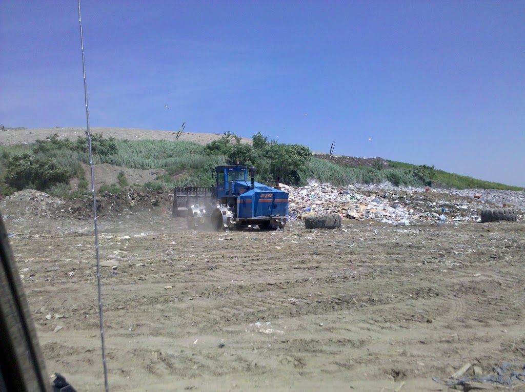 Colonie Landfill | 4 Arrowhead Ln, Cohoes, NY 12047, USA | Phone: (518) 783-2845