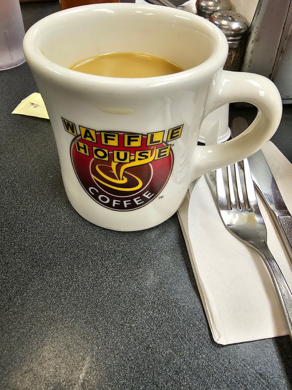 Waffle House | 101 Springville Station, Springville, AL 35146, USA | Phone: (205) 467-0949