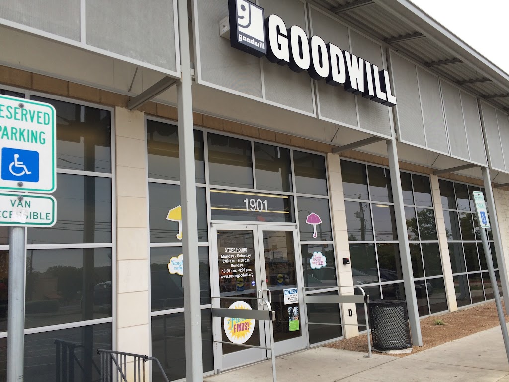 Goodwill Central Texas - Lakeway | 1901 Ranch Rd 620 S, Lakeway, TX 78734, USA | Phone: (512) 263-7015