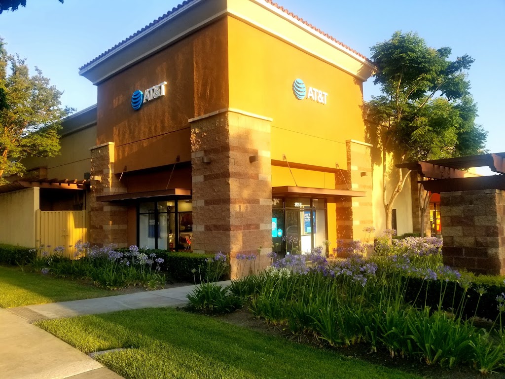 AT&T Store | 3935 Grand Ave Ste B, Chino Hills, CA 91710, USA | Phone: (909) 628-2134