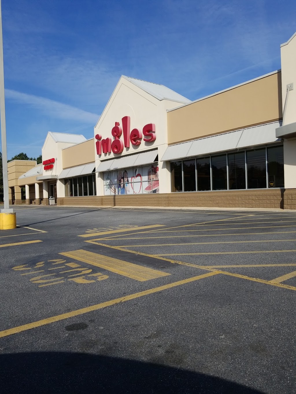 Ingles Market | 1305 W 3rd St, Jackson, GA 30233, USA | Phone: (770) 504-0740